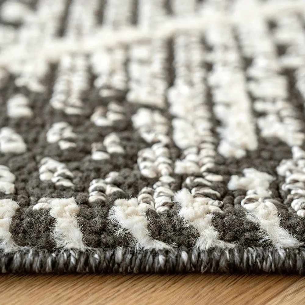 Leila Ebony Runners - Image 5