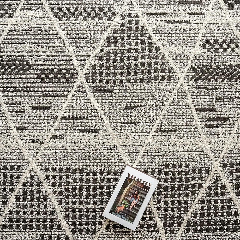 Leila Ebony Runners - Image 6