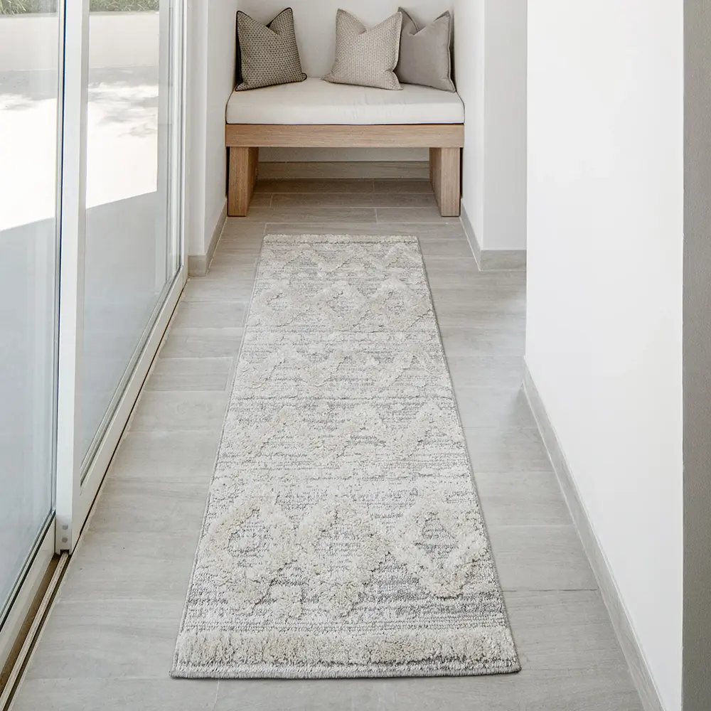 Zahra Snow - Image 12